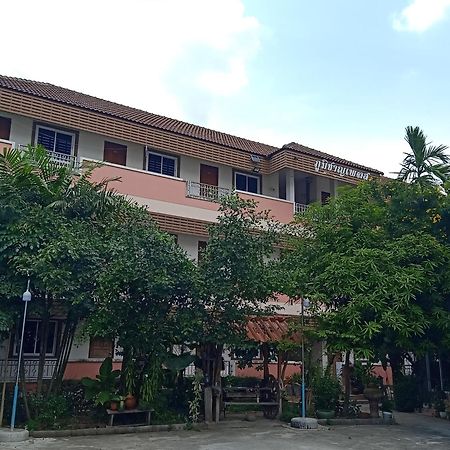פאיאו Phumchan Place Hotel מראה חיצוני תמונה