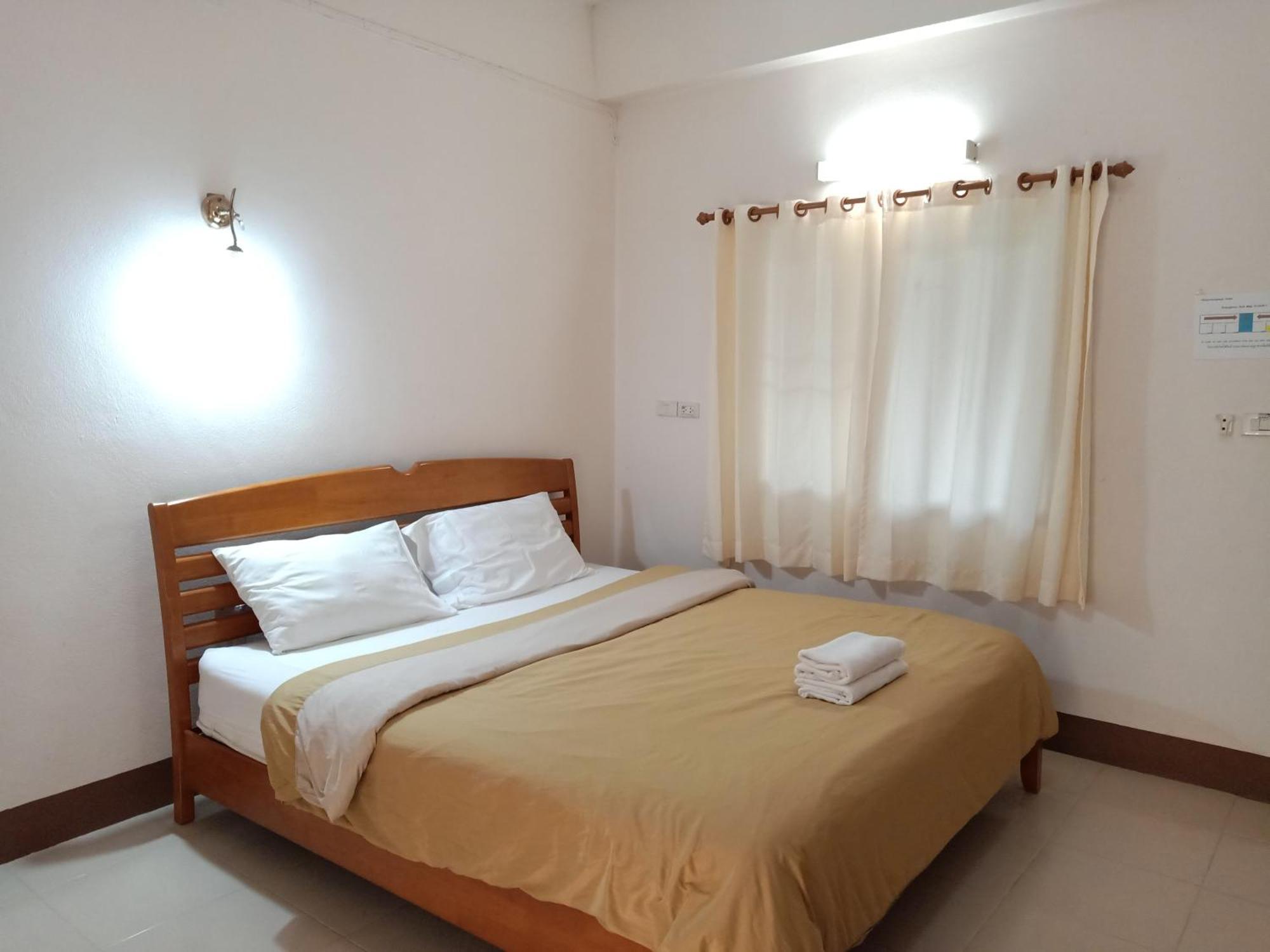 פאיאו Phumchan Place Hotel מראה חיצוני תמונה
